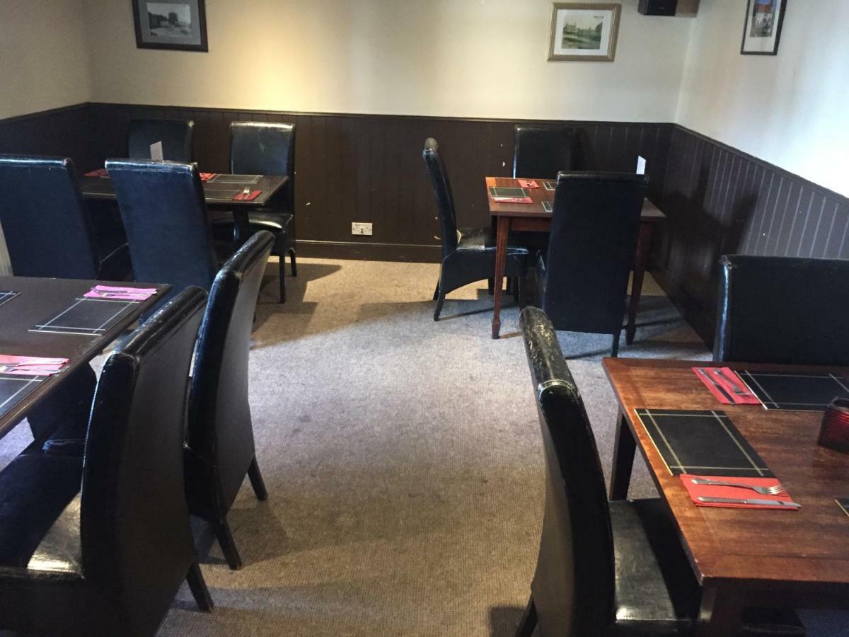 The St Crispin Inn Worth  외부 사진
