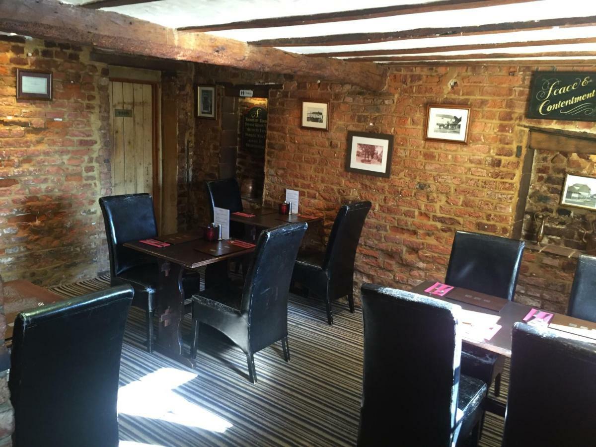 The St Crispin Inn Worth  외부 사진